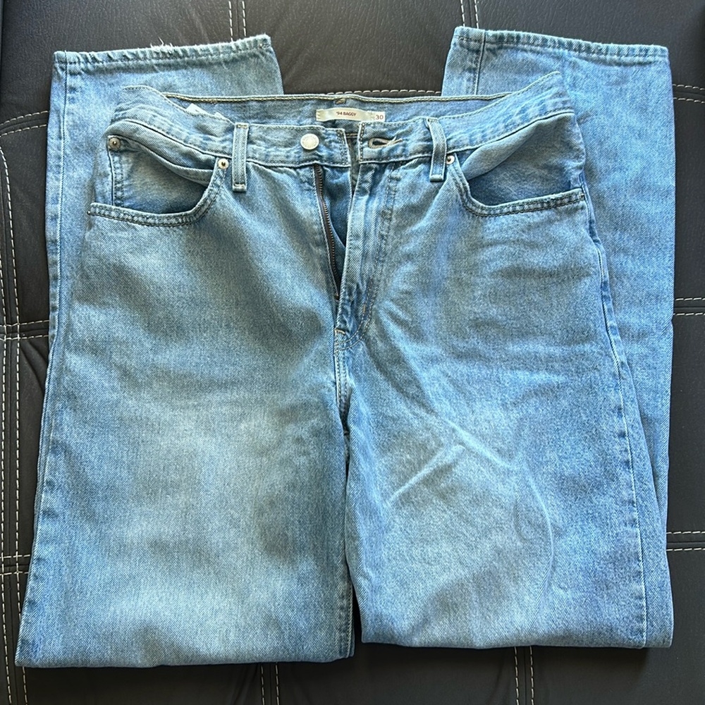 LEVIS ‘94 baggy jeans size 30